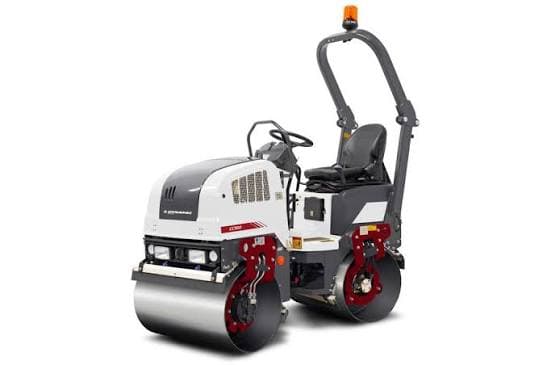 Rolo Compactador Dynapac CC900 para aluguel em Itatiba